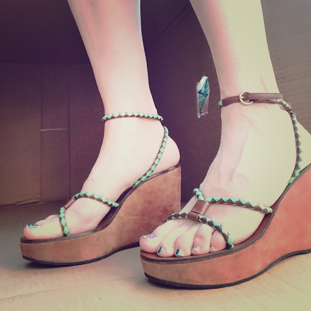 Stunning vintage Miu Miu wedges size 9